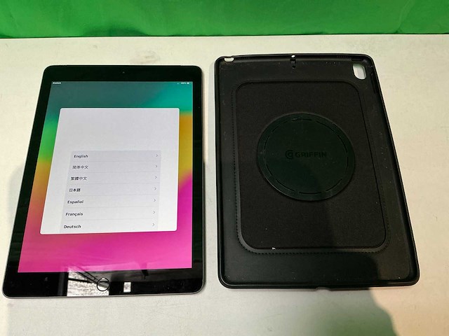 Apple a1954 6e generatie 32gb wifi en cellular tablet - afbeelding 1 van  3