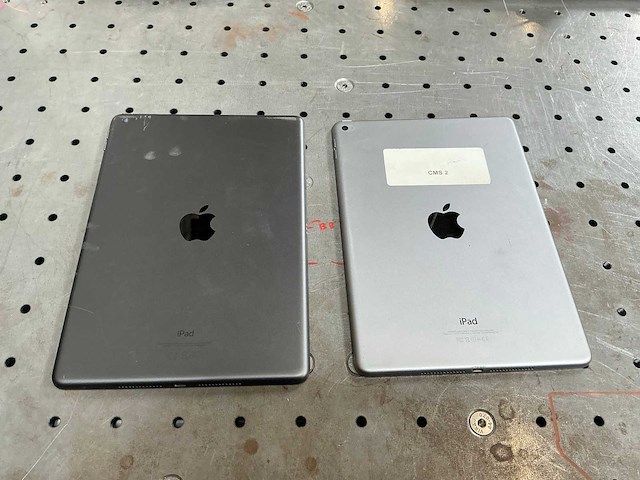 Apple a2602 en a1566 tablet - afbeelding 2 van  4