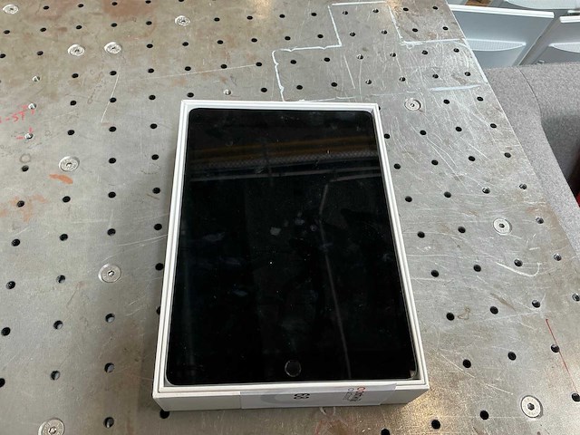 Apple a2602 tablet - afbeelding 1 van  3