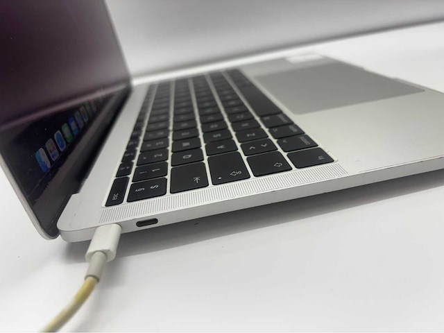 Apple apple macbook pro - afbeelding 3 van  6