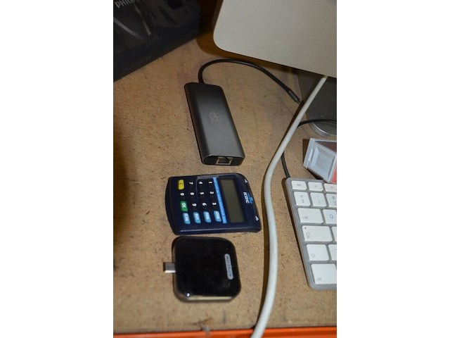 Apple i-mac 20 16b, 250gb met toetsenbord en toebehoren - afbeelding 7 van  7