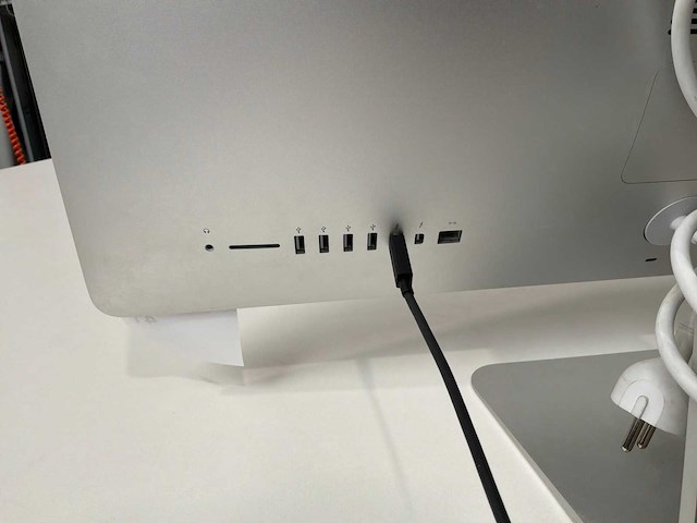 Apple imac - afbeelding 3 van  4