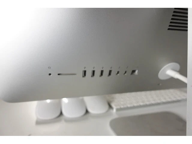 Apple imac - afbeelding 4 van  4