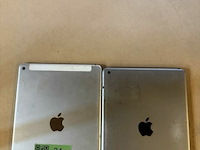 Apple ipad 2 stuks - afbeelding 1 van  2