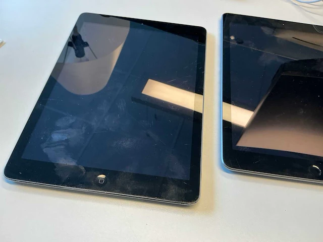 Apple ipad tablet - afbeelding 3 van  5