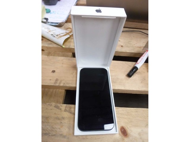 Apple iphone 16e 15,5 cm (6,1") dual sim ios 18 5g usb type-c 128 gb zwart - afbeelding 6 van  7