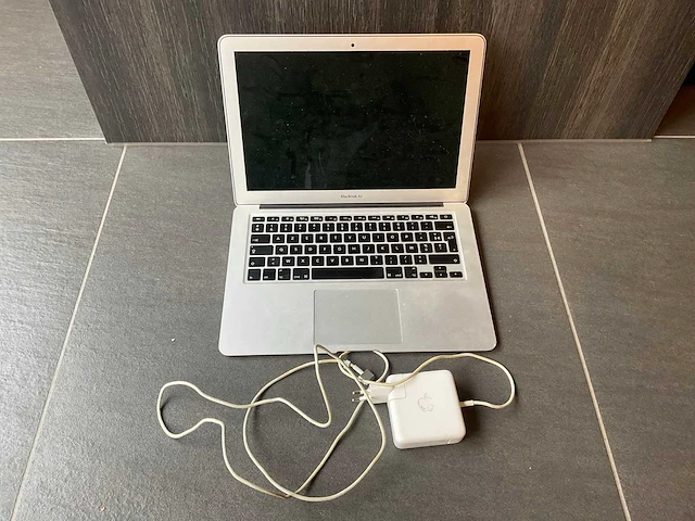 Apple macbook air a1466 laptop - afbeelding 5 van  6