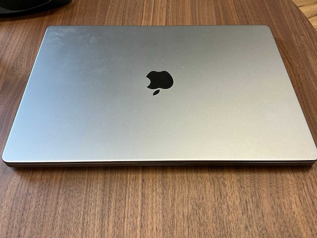Apple macbook pro 16” laptop - afbeelding 2 van  4