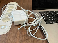 Apple macbook pro 16” laptop - afbeelding 4 van  4