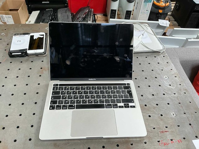 Apple macbook pro laptop - afbeelding 2 van  6