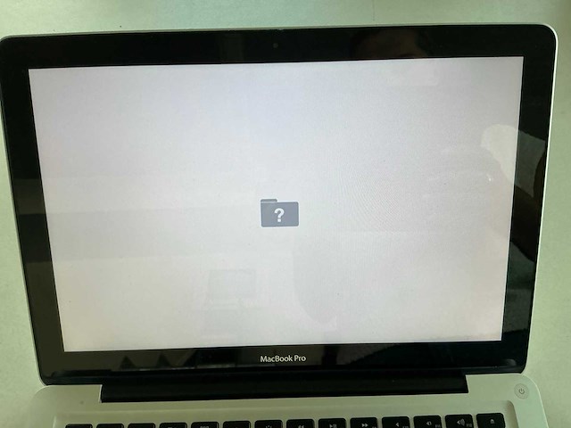 Apple macbook pro laptop - afbeelding 4 van  5