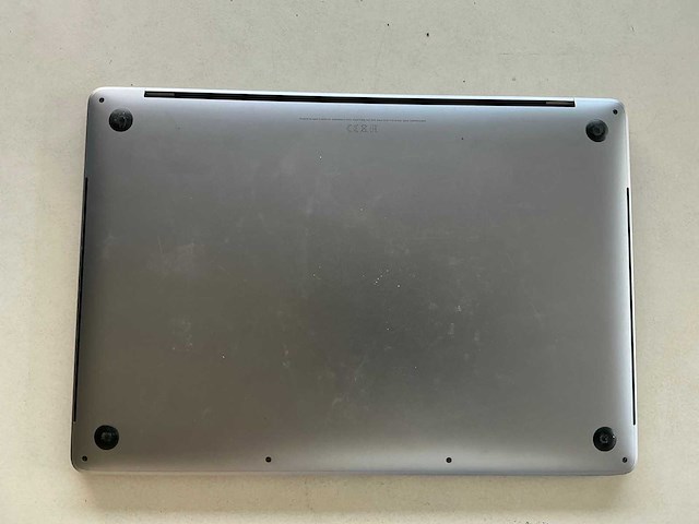 Apple macbook pro laptop - afbeelding 3 van  4