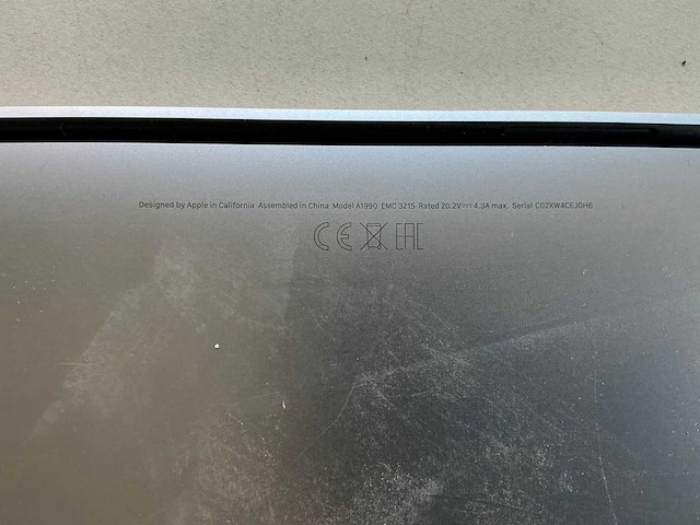 Apple macbook pro laptop - afbeelding 4 van  4