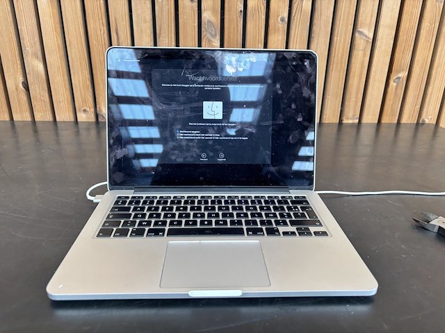 Apple macbook pro - afbeelding 1 van  6