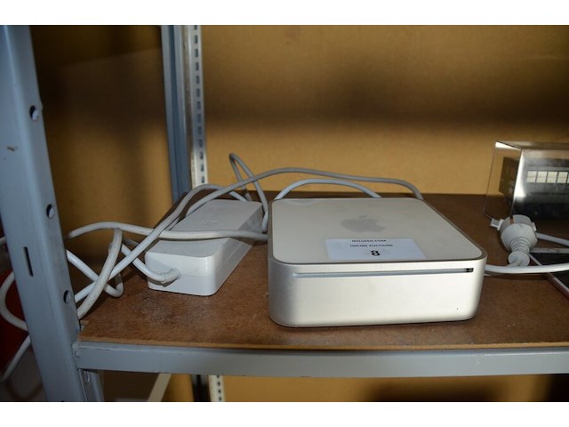 Apple mini mac 1.83, 3 smartphones, compact camera hp e337, compact camera sony cybershot, 2 speelgoed auto - afbeelding 2 van  8