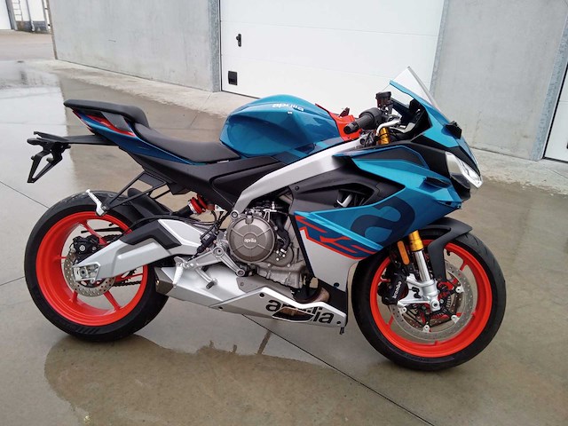 Aprilia - rs 660 - motorfiets - afbeelding 1 van  14
