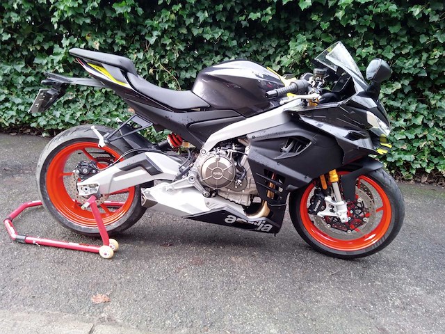 Aprilia - rs 660 - motorfiets - afbeelding 3 van  10