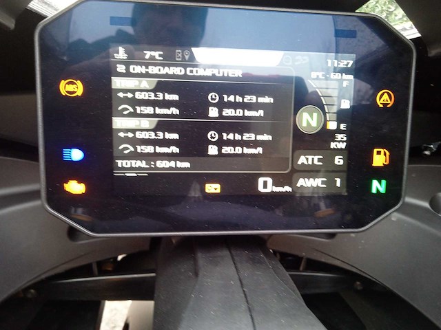 Aprilia - rs 660 - motorfiets - afbeelding 8 van  10