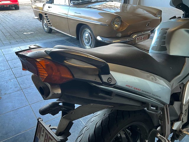 Aprilia futura moto - afbeelding 6 van  23