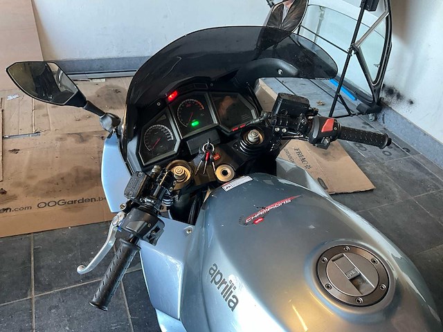 Aprilia futura moto - afbeelding 23 van  23
