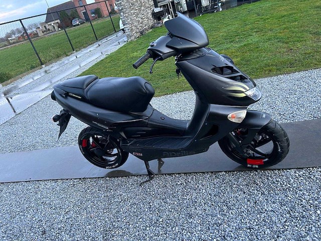 Aprilla - sr50 gp1 - moped - afbeelding 1 van  6