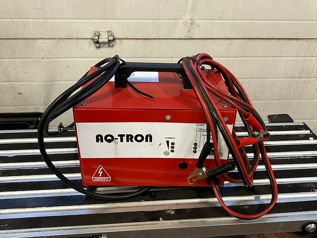 Aq ton batterijlader - afbeelding 1 van  5