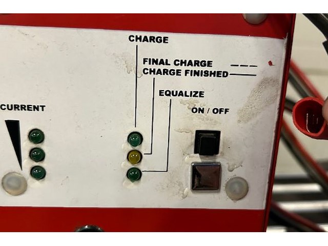 Aq ton batterijlader - afbeelding 4 van  5
