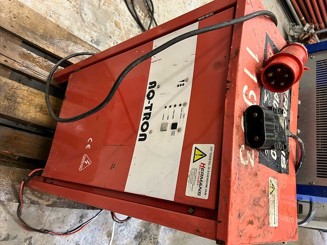 Aq-tron industriële acculader heftruck - 48v – 100a - afbeelding 2 van  2