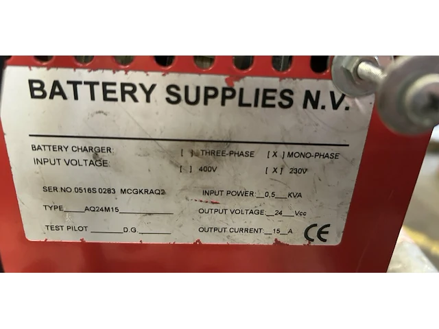 Aqtron acculader - afbeelding 2 van  3