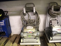 Aquavac zwembad robot - afbeelding 1 van  6