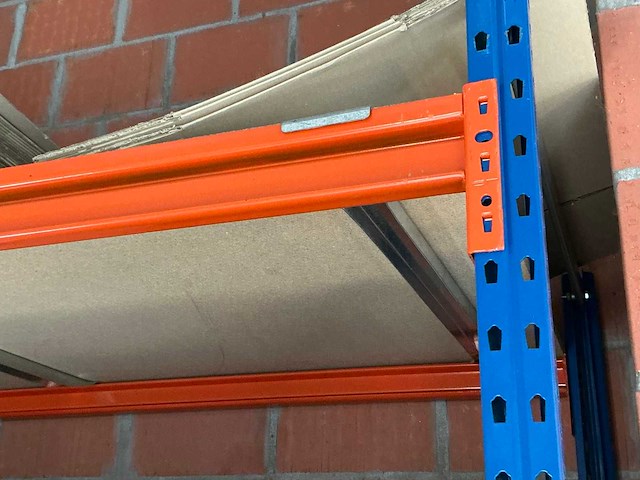 Ar magazijnstelling met inhoud - afbeelding 2 van  6