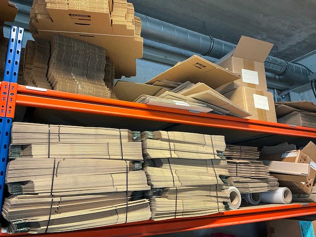 Ar magazijnstelling met inhoud - afbeelding 8 van  11