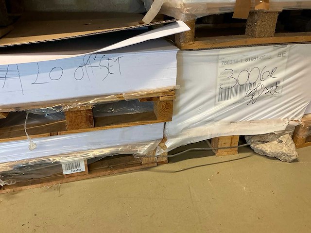 Ar magazijnstelling met inhoud - afbeelding 11 van  11