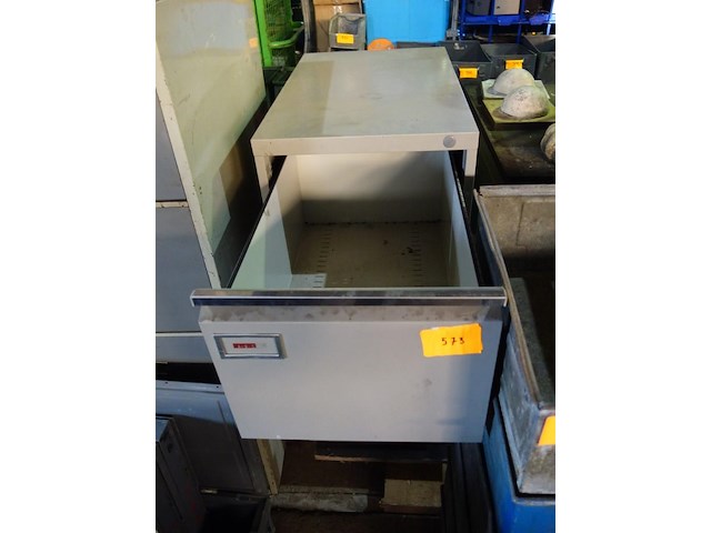 Archiefkast 3 laden - afbeelding 2 van  2