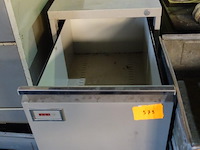 Archiefkast 3 laden - afbeelding 2 van  2