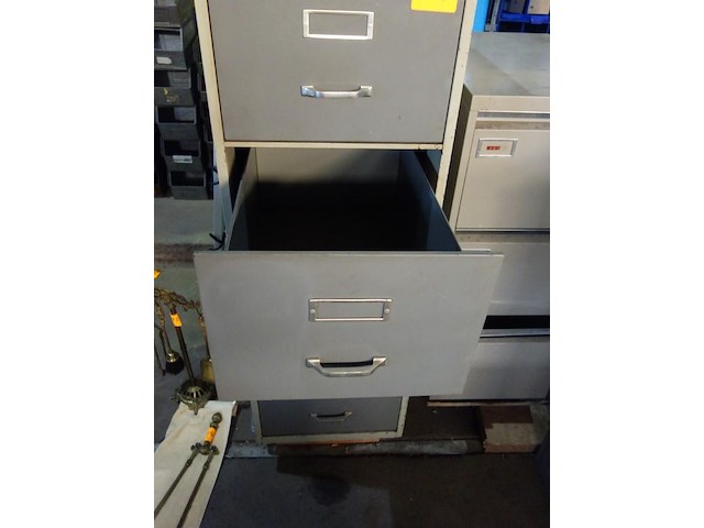 Archiefkast 4 laden - afbeelding 2 van  2