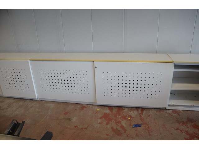 Archiefkast met 2 schuifdeuren (gesloten), 240x50x90 cm - afbeelding 2 van  5