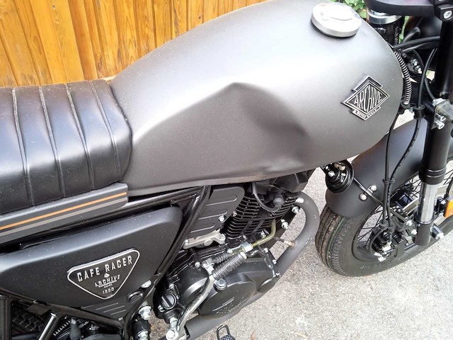 Archive - cafe racer 125 - motorfiets - afbeelding 10 van  10