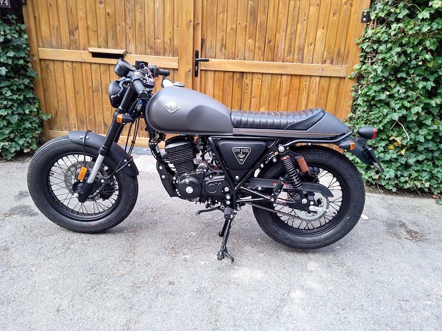 Archive - cafe racer 125 - motorfiets - afbeelding 1 van  10
