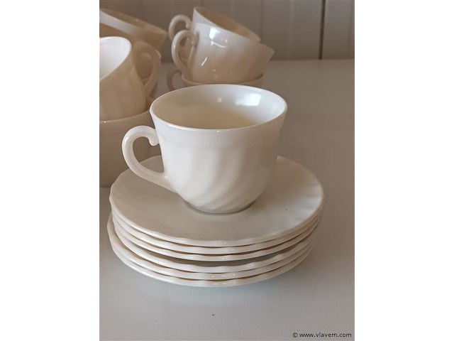 Arcopal koffieservies. 36-delig - afbeelding 4 van  4