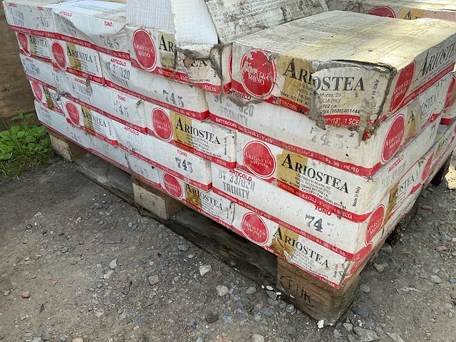 Ariostea mono pasta bianca 8,2 x 33,3 tegelrand - tegelstrip - plint - vloertegel (1500x) - afbeelding 3 van  4