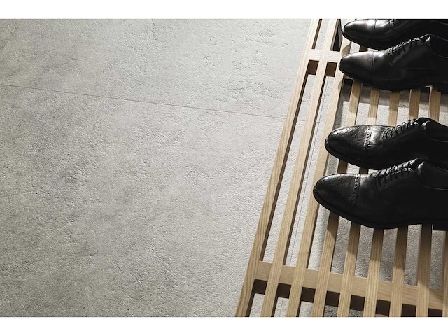 Ariostea ultra pietre azul bateig limestone strutturato 100x100 cm - vloertegel 44m² - afbeelding 3 van  3