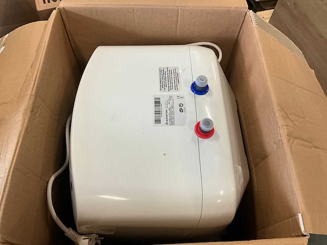 Ariston andris 30 elite wifi elektrische waterverwarmer - afbeelding 4 van  5
