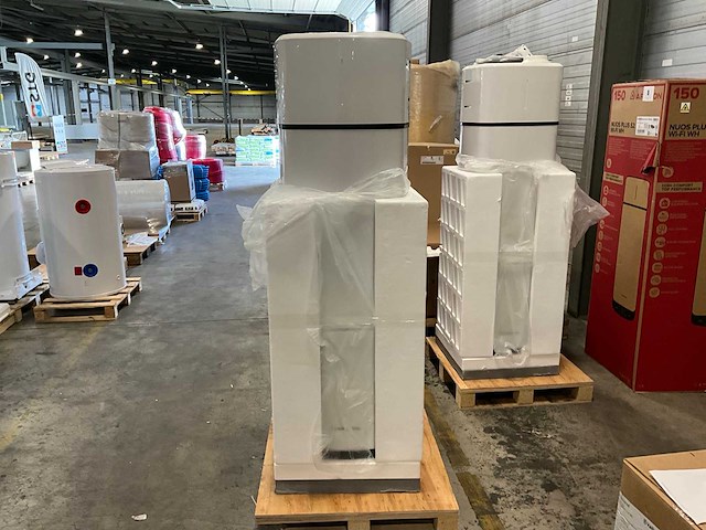 Ariston nuos plus wi-fi 150 wh cod.3629147 warmtepompboiler - afbeelding 1 van  4