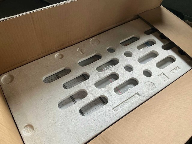 Ariston split inverter buiten unit - afbeelding 3 van  8