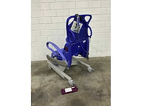 Arjo - carendo - elektrische douchestoel toiletstoel - afbeelding 4 van  5