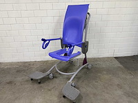 Arjo - carino - elektrische douchestoel toiletstoel - afbeelding 1 van  4