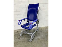 Arjo - carino - elektrische douchestoel toiletstoel - afbeelding 2 van  5