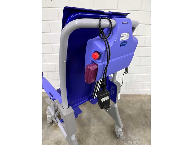 Arjo - carino - elektrische douchestoel toiletstoel - afbeelding 5 van  5