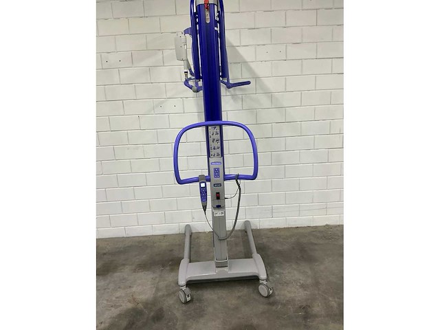 Arjo - maxi move - passieve tillift - afbeelding 6 van  7